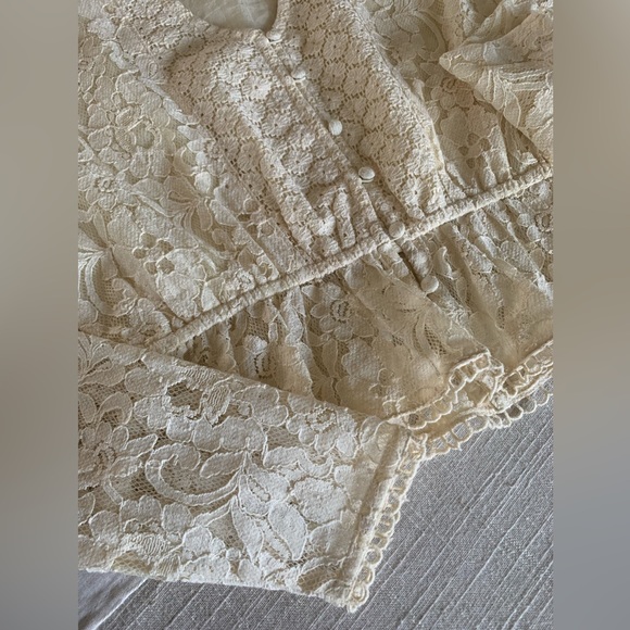 Amuse Society Camio L/S Woven Top. Cream colored lace, 100% Cotton NWT - Picture 3 of 7